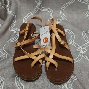 NWT Universal Threads Lavina Sandal Tan - Sz9.5
